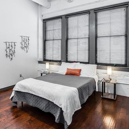 Ny Style Centric Loft With King Bed By Park Ave Apartment โรเชสเตอร์ ภายนอก รูปภาพ