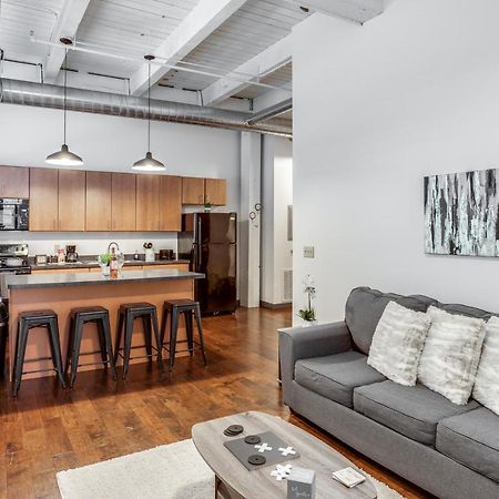 Ny Style Centric Loft With King Bed By Park Ave Apartment โรเชสเตอร์ ภายนอก รูปภาพ