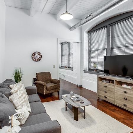 Ny Style Centric Loft With King Bed By Park Ave Apartment โรเชสเตอร์ ภายนอก รูปภาพ