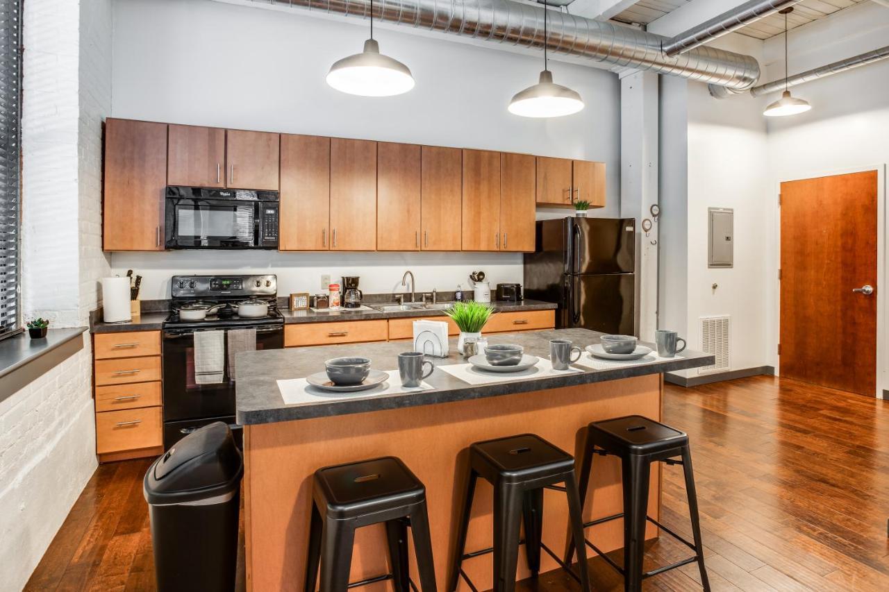 Ny Style Centric Loft With King Bed By Park Ave Apartment โรเชสเตอร์ ภายนอก รูปภาพ