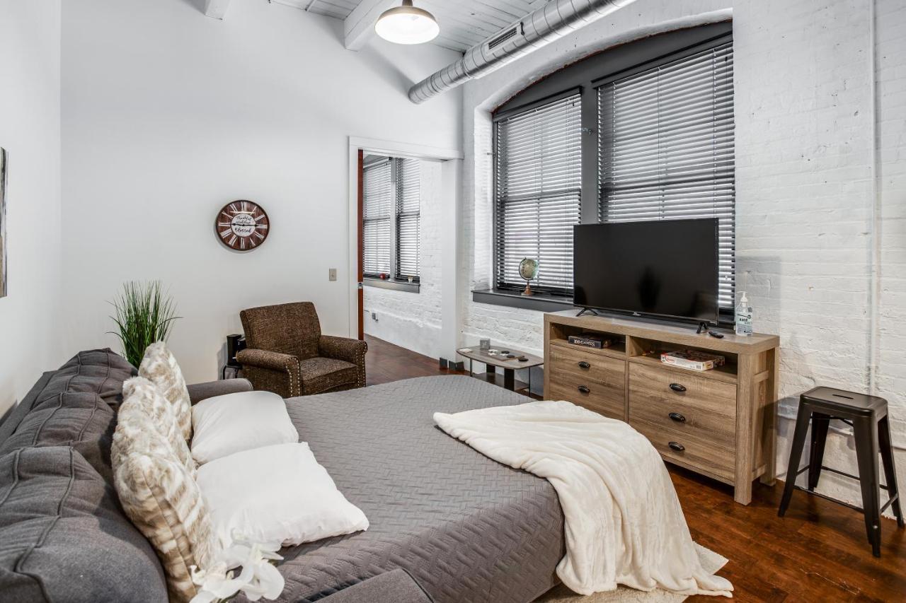 Ny Style Centric Loft With King Bed By Park Ave Apartment โรเชสเตอร์ ภายนอก รูปภาพ